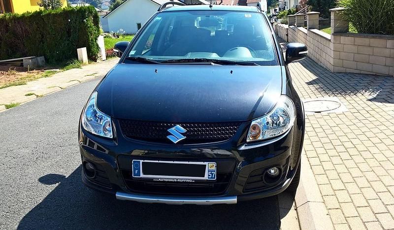 Gebraucht Suzuki SX4 Style 135 PS (99 kW) 2011 Schwarz Limousine