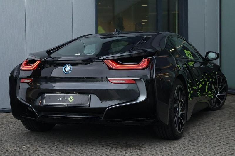 Gebraucht BMW i8 362 PS (266 kW) 2015 Grau Coupé