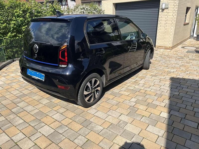 Gebraucht VW e-up! Active 61 kW (83 PS) 2021 Schwarz Kleinwagen