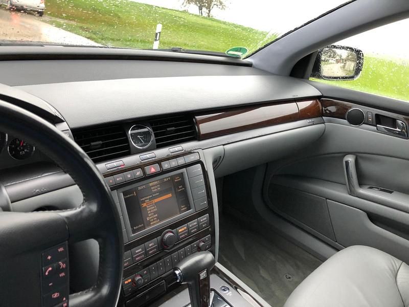 Gebraucht VW Phaeton 177 PS (130 kW) 2004 Schwarz Limousine