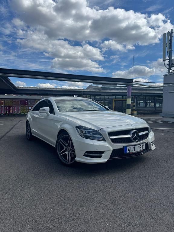 Weiß Gebraucht 2012 Mercedes CLS350 Limousine | 16.500 € (Etwas zu teuer) - Bild 1/4