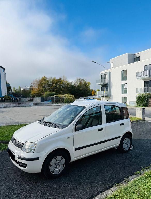 Weiß Gebraucht 2009 Fiat Panda Kleinwagen | 1.300 € (Fairer Preis) - Bild 1/4