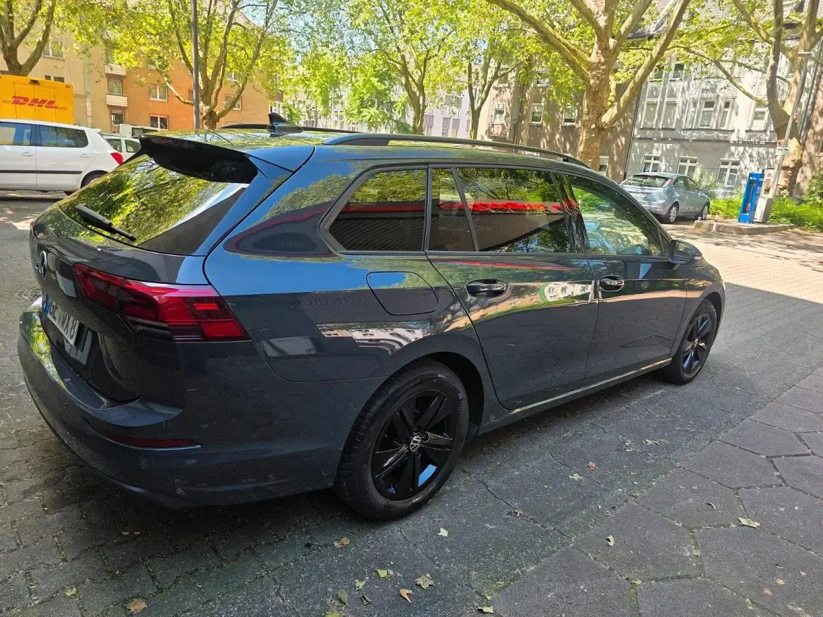 Gebraucht VW Golf VIII Active 116 PS (85 kW) 2022 Grau Kombi