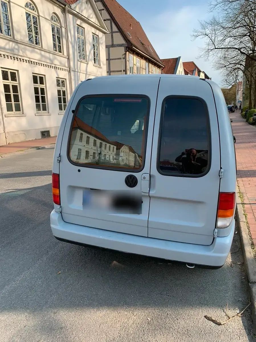 Brugt VW Caddy 60 HK (44 kW) 2002 Grå MPV