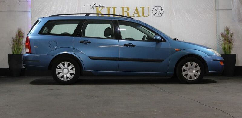 Gebraucht Ford Focus Futura 116 PS (85 kW) 2000 Blau Kombi