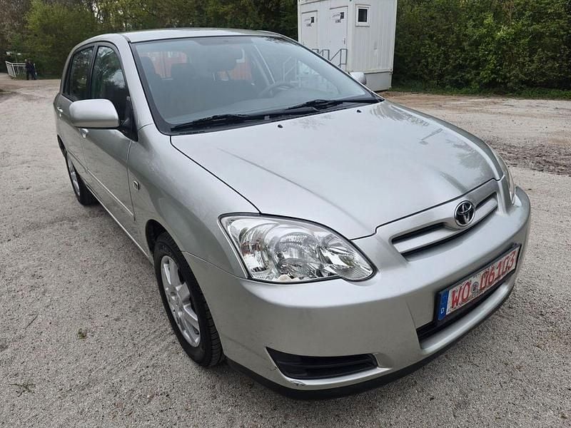 Gebraucht Toyota Corolla Luna 97 PS (71 kW) 2006 Silber Limousine