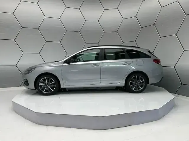 Gebraucht Hyundai i30 GO! 101 PS (74 kW) 2024 Silber Kombi