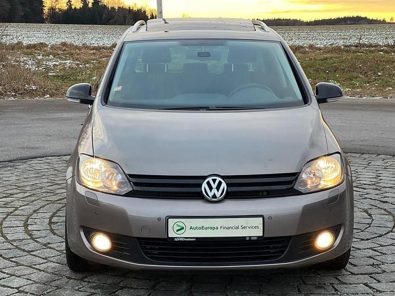 Kaschmirbraun Gebraucht 2013 VW Golf VII Sportline Kleinwagen | 13.499 € (Fairer Preis) - Bild 1/4