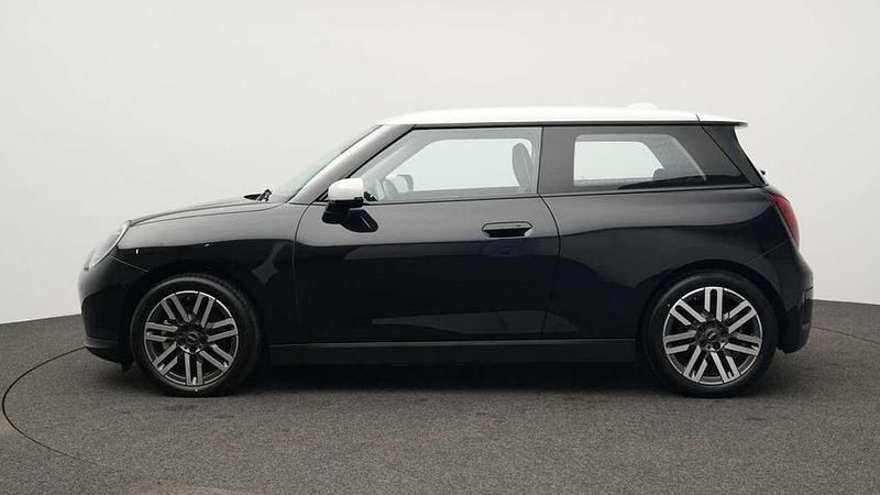 Gebraucht Mini Cooper Classic 135 kW (184 PS) 2025 Schwarz Kleinwagen