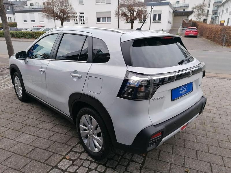 Gebraucht Suzuki SX4 Comfort 110 PS (80 kW) 2025 Weiß SUV