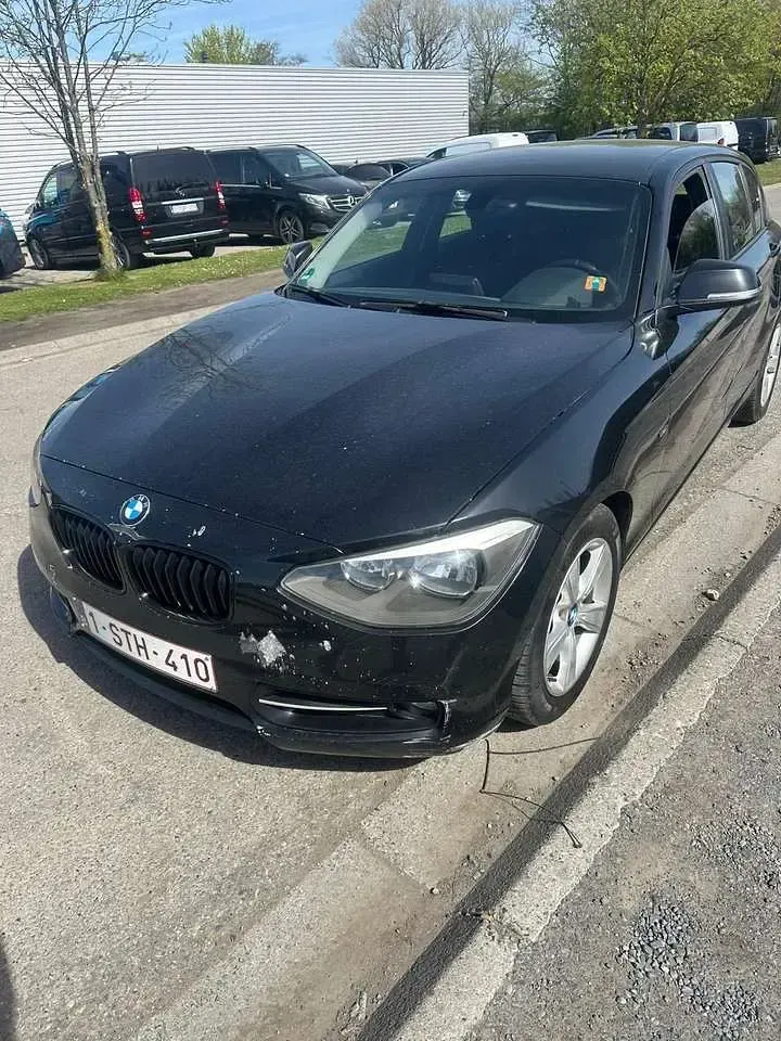 Gebraucht BMW 116 Sport Line 116 PS (85 kW) 2012 Schwarz Kleinwagen