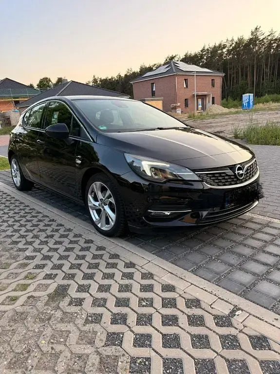Gebraucht Opel Astra Edition 131 PS (96 kW) 2020 Schwarz Limousine