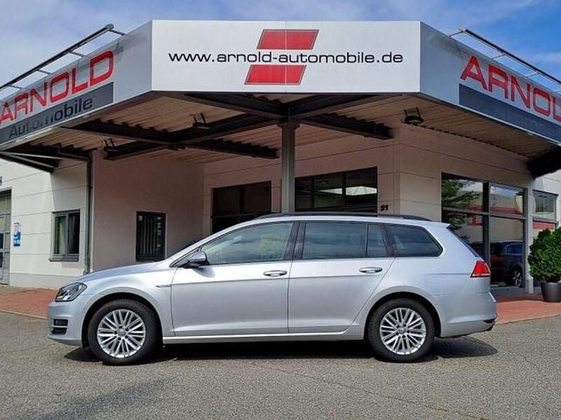 Silber Gebraucht 2015 VW Golf VII Cup Kombi | 12.400 € (Fairer Preis) - Bild 1/4
