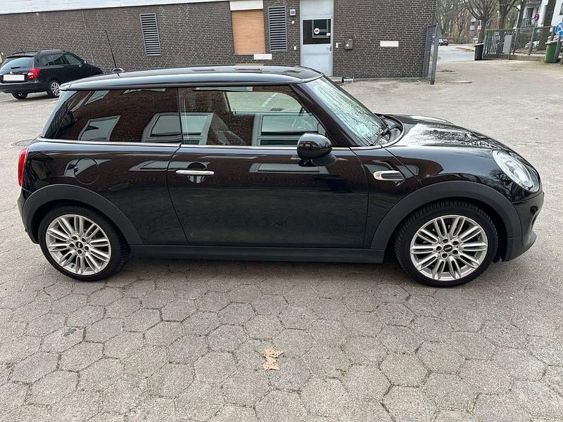 Gebraucht Mini Cooper Chili 136 PS (100 kW) 2016 Schwarz Kleinwagen