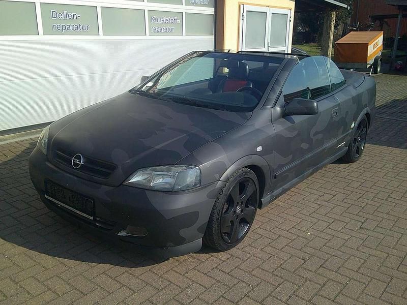 Gebraucht Opel Astra Cabriolet 101 PS (74 kW) 2003 Schwarz Cabrio