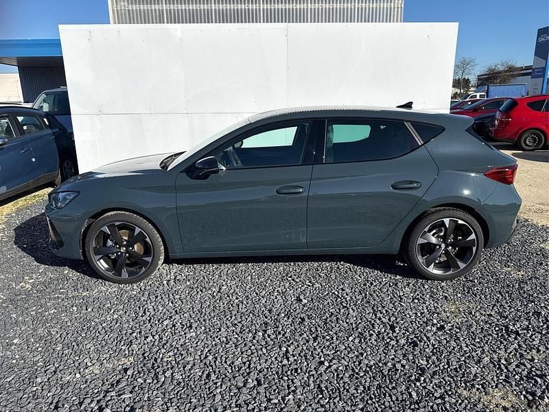 Neu Cupra Leon 150 PS (110 kW) 2026 Fiord blau 9k9k Limousine