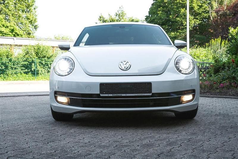Second-hand VW Beetle Design 140 CP (102 kW) 2013 Alb Hatchback