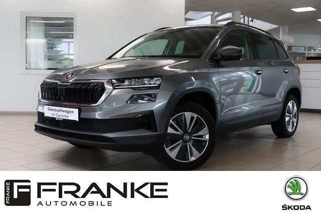 Grau Gebraucht 2022 Skoda Karoq Ambition SUV | 26.470 € (Guter Preis) - Bild 1/4