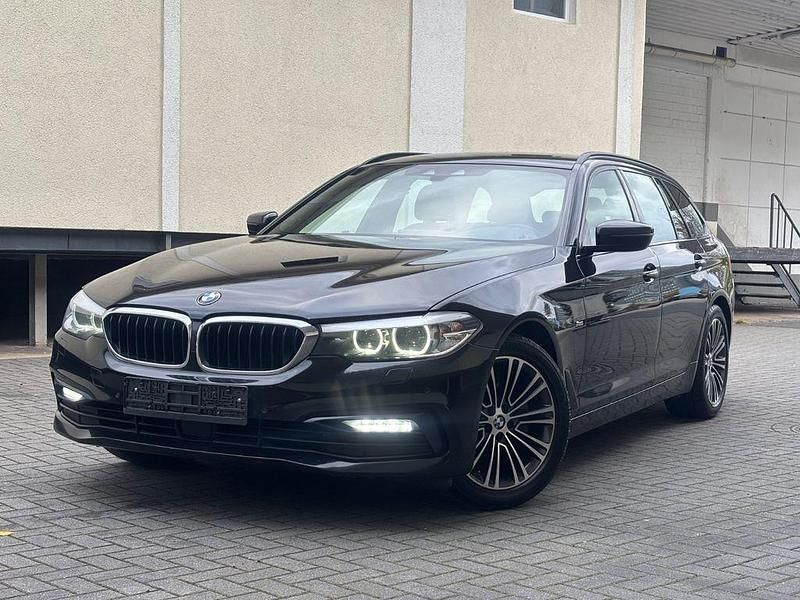 Gebraucht BMW 520 Sport Line 190 PS (139 kW) 2018 Schwarz Limousine