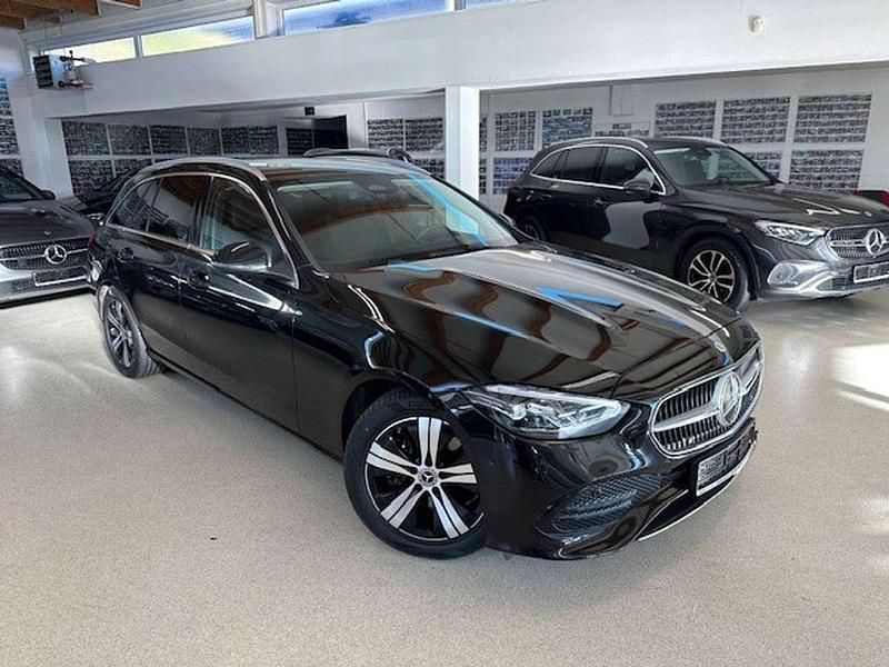 Gebraucht Mercedes C220 Avantgarde 200 PS (147 kW) 2025 Obsidianschwarz metallic Kombi