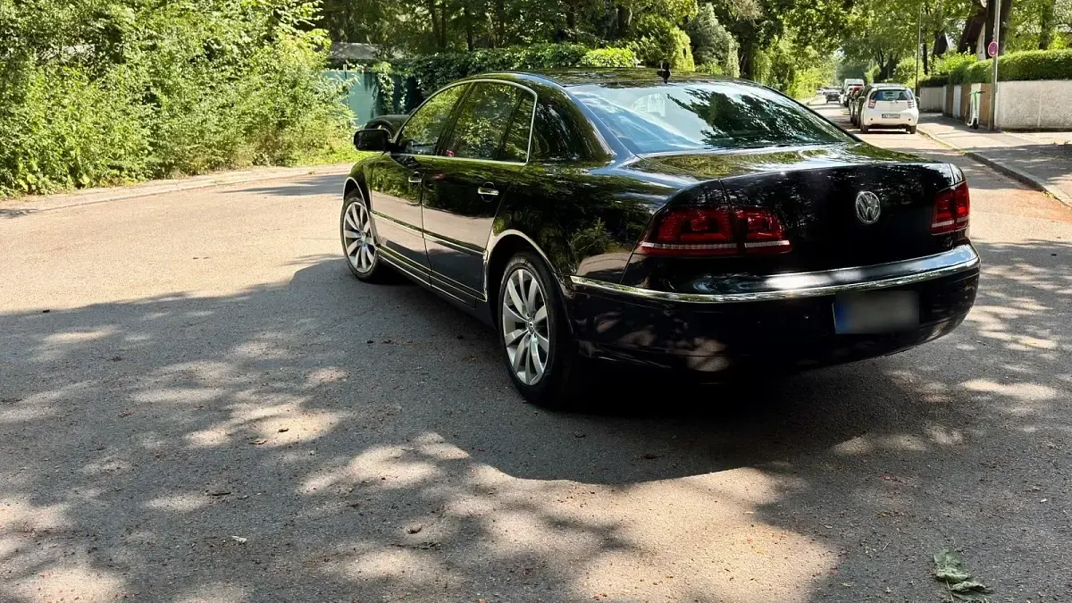 Gebraucht VW Phaeton Exclusive 240 PS (176 kW) 2013 Schwarz Limousine