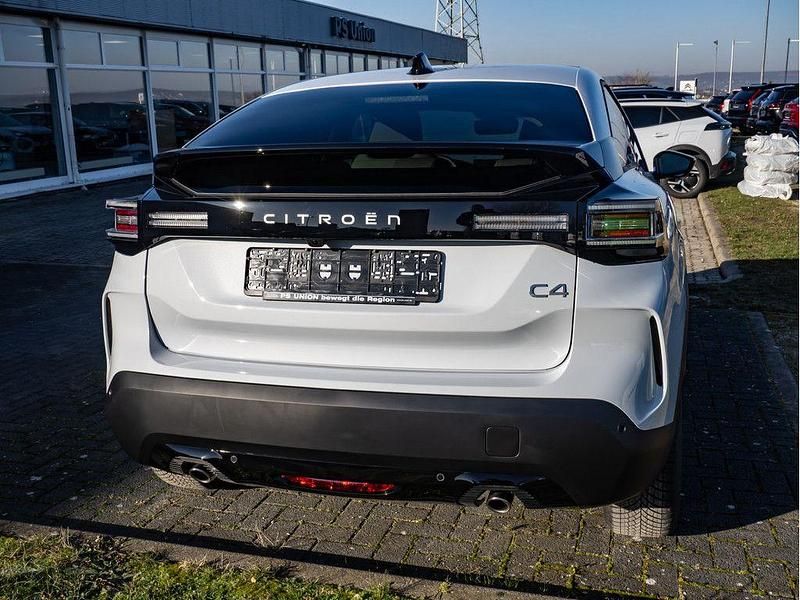 Neu Citroën C4 131 PS (96 kW) 2026 Weiss Limousine