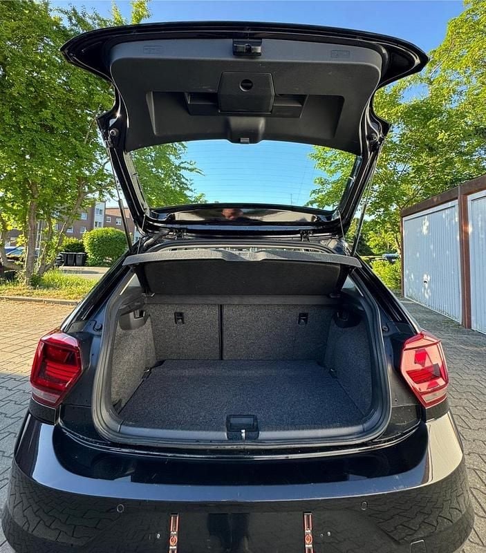 Gebraucht VW Polo 95 PS (69 kW) 2019 Schwarz Kleinwagen