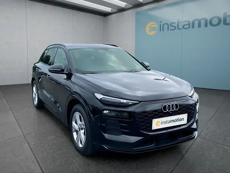 Gebraucht Audi Q6 e-tron 284 kW (387 PS) 2025 Schwarz SUV