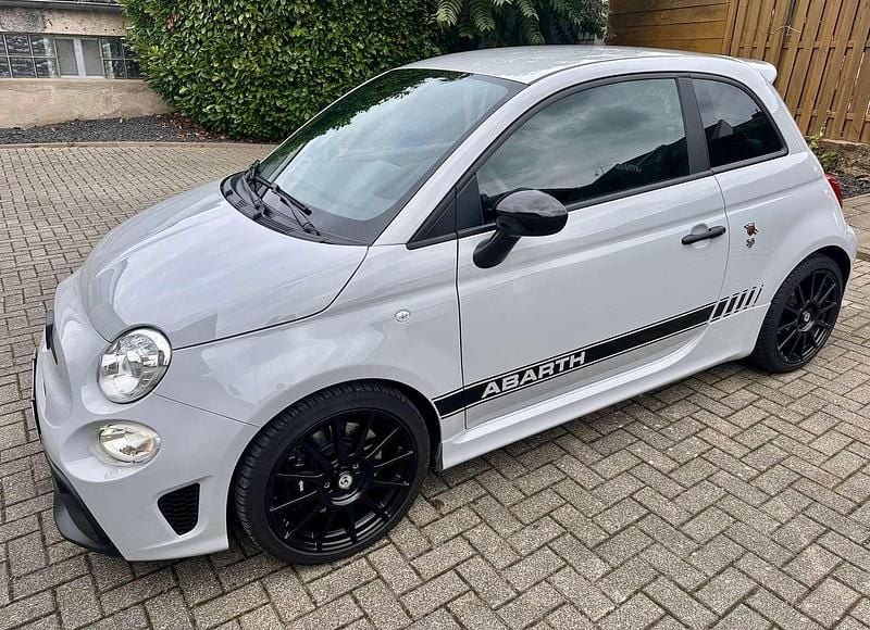 Grau Gebraucht 2022 Abarth 595 Competizione Kleinwagen | 23.000 € (Fairer Preis) - Bild 1/4
