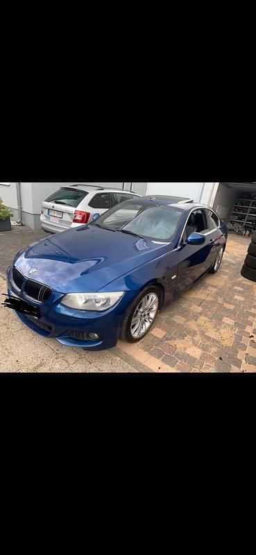 Schwarz Gebraucht 2010 BMW 330 M Sport Coupé | 9.000 € (Fairer Preis) - Bild 1/4