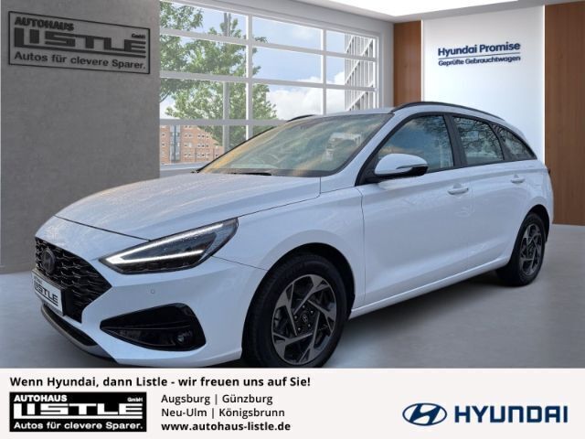 Serenity white (weiss) Gebraucht 2024 Hyundai i30 Advanced Limousine | 23.985 € (Fairer Preis) - Bild 1/4