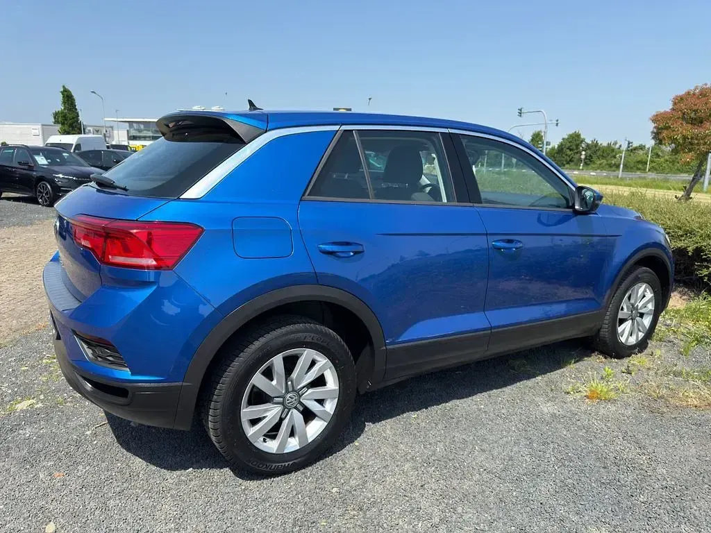 Gebraucht VW T-Roc 116 PS (85 kW) 2017 Ravennablau metallic (metallic) SUV