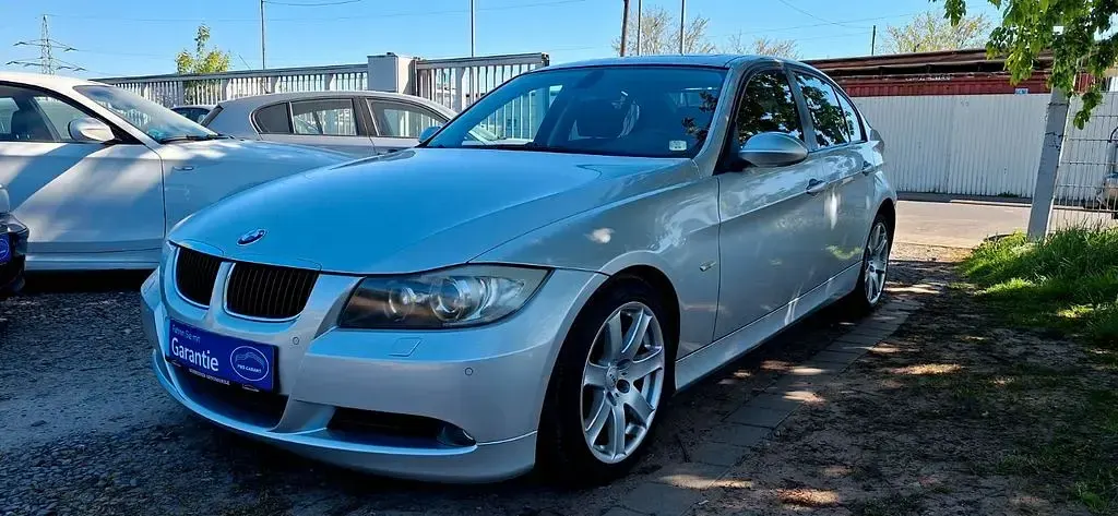 Gebraucht BMW 320 150 PS (110 kW) 2005 Silber Limousine
