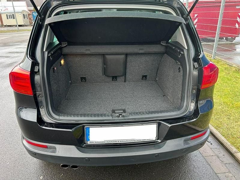 Używany VW Tiguan Track & Field 211 KM (155 kW) 2012 Czarny SUV