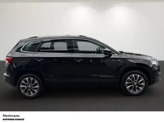 Gebraucht Skoda Karoq 150 PS (110 kW) 2022 Schwarz SUV