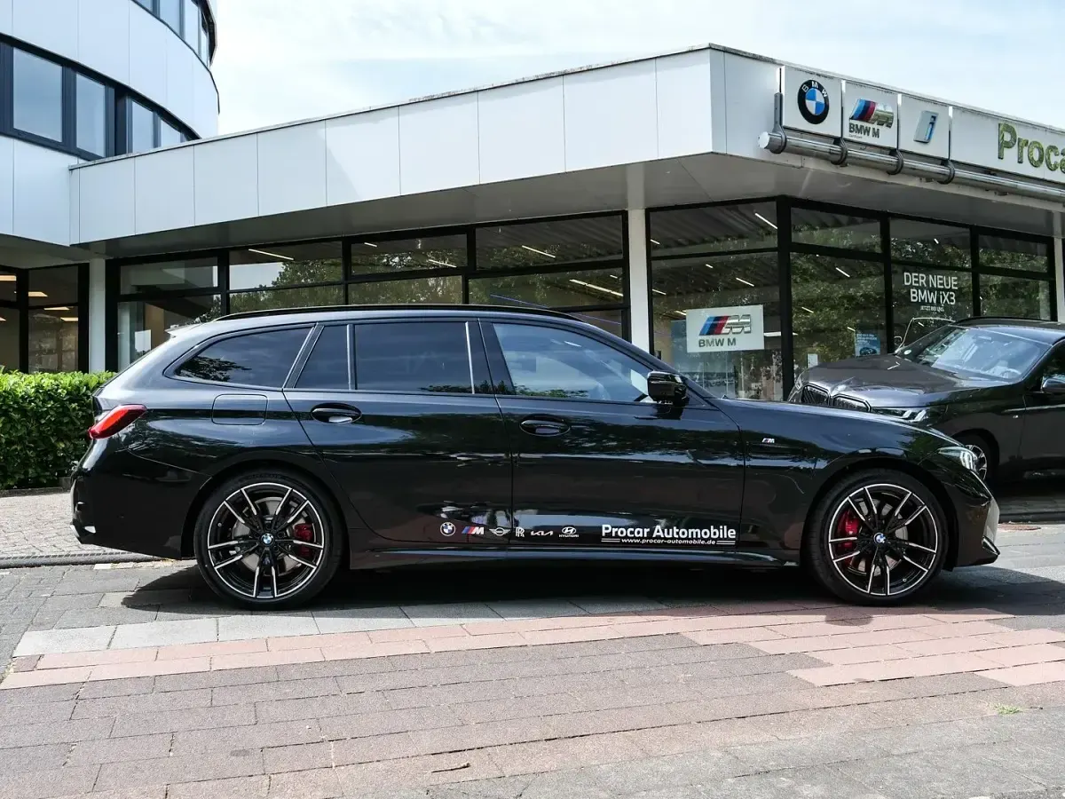 Gebraucht BMW M340 M Sport 381 PS (280 kW) 2026 Saphirschwarz metallic Limousine