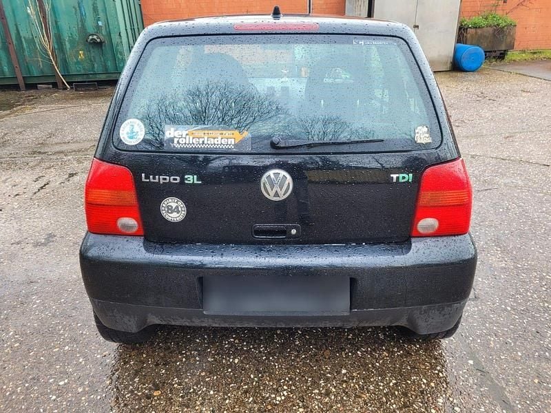 Gebraucht VW Lupo 61 PS (44 kW) 2004 Schwarz Kleinwagen