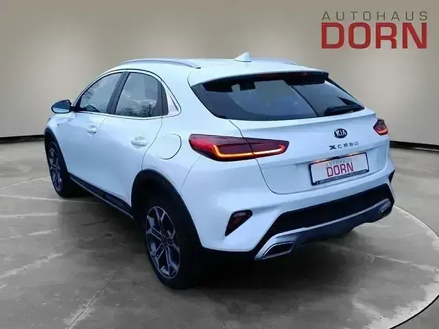 Gebraucht Kia XCeed Comfort 160 PS (117 kW) 2021 Weiß SUV