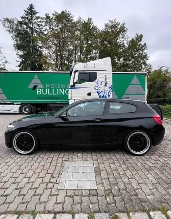 Usata BMW 120 Performance 184 CV (135 kW) 2017 Nero Utilitaria