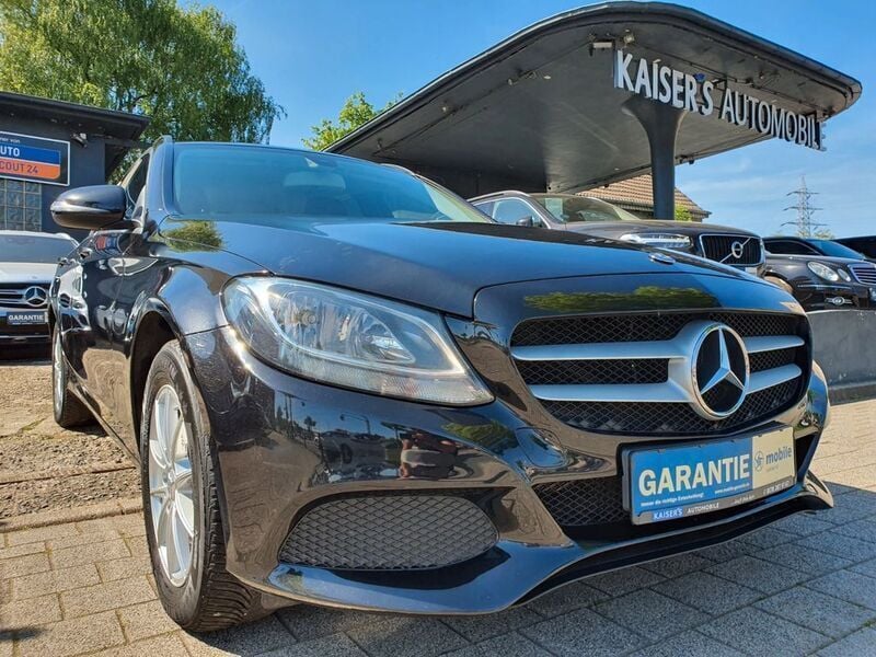 Schwarz Gebraucht 2017 Mercedes C220 Limousine | 16.490 € (Guter Preis) - Bild 1/4