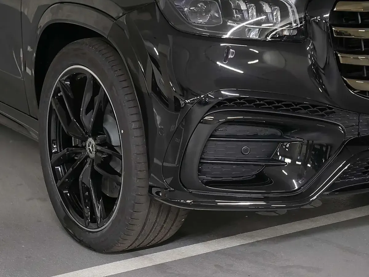 Gebraucht Mercedes GLS450 AMG 367 PS (269 kW) 2026 Schwarz SUV