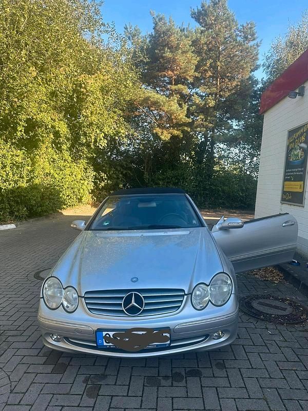 Grau Gebraucht 2004 Mercedes 200 Kleinwagen | 4.800 € (Teuer) - Bild 1/4