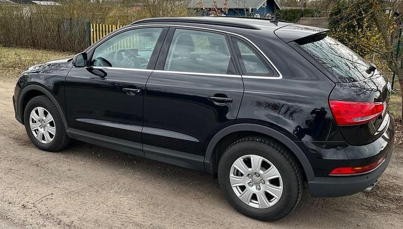 Gebraucht Audi Q3 Comfort 150 PS (110 kW) 2017 Schwarz SUV
