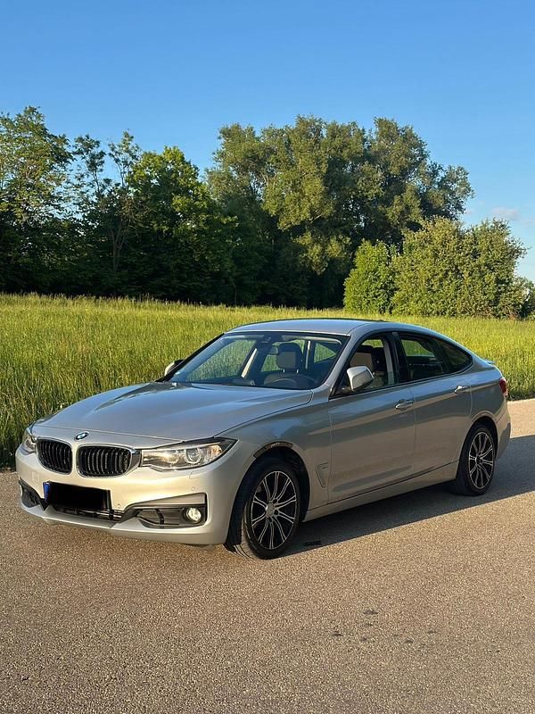 Silber Gebraucht 2013 BMW 320 Gran Turismo Sport Line Limousine | 9.999 € (Superpreis) - Bild 1/4