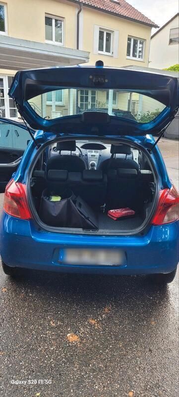 Blau Gebraucht 2006 Toyota Yaris Executive Kleinwagen | 2.900 € (Superpreis) - Bild 1/4