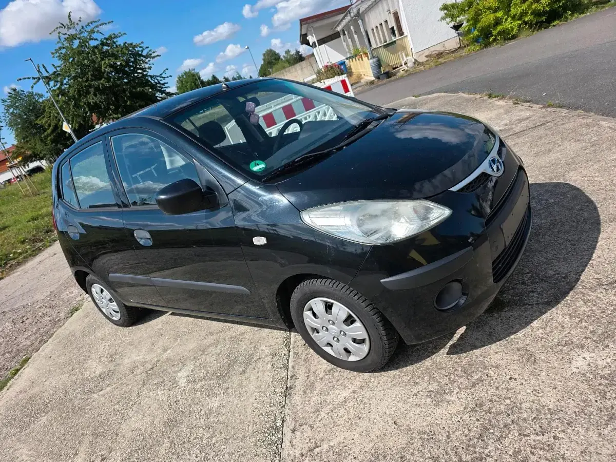 Gebraucht Hyundai i10 77 PS (56 kW) 2008 Schwarz Kleinwagen