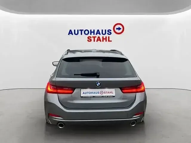 Gebraucht BMW 320 Shadowline 190 PS (139 kW) 2022 Grau Kombi