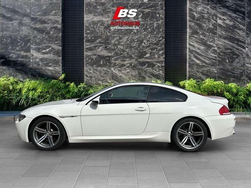 Gebraucht BMW M6 Sport Line 507 PS (372 kW) 2010 Alpinweiss iii Coupé
