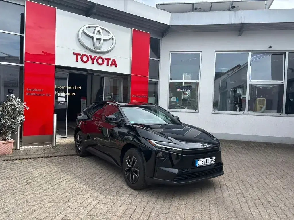Gebraucht Toyota bZ4X 164 kW (224 PS) 2026 Schwarz SUV