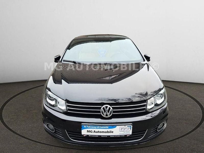 Usata VW Eos 140 CV (102 kW) 2012 Nero Cabrio